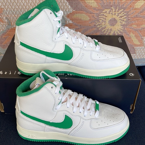 Nike Air Force 1 Sculpt

Men’s Shoes
White/Sail/Stadium Green
DQ5007-100 - Picture 6 of 16
